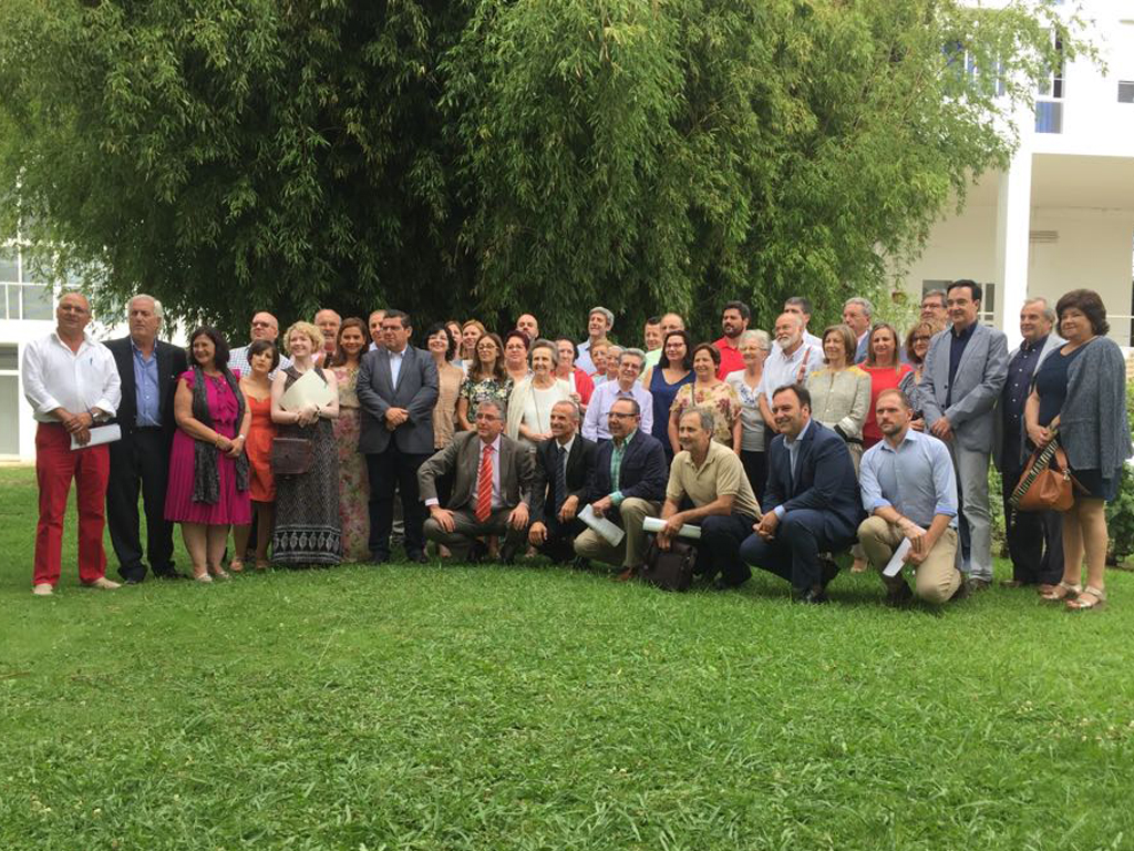 Fundación Ibercaja y Caja Badajoz, con las Escuelas Deportivas del Mideba Extremadura