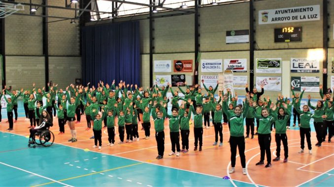 El Extremadura Arroyo presenta a sus equipos de cantera con 16 caras nuevas