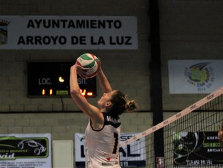 El Extremadura Arroyo pierde 3-0 con Zalaeta y el cuarto puesto de S2
