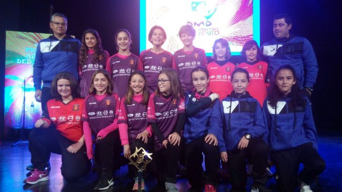 Féminas Don Benito Fútbol Club premio al Ejemplo Deportivo en los Premios Alabán 2018