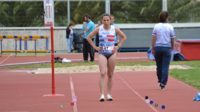 Lucía Sánchez Aranda bate otro récord de Extremadura Absoluto en pista cubierta en Longitud