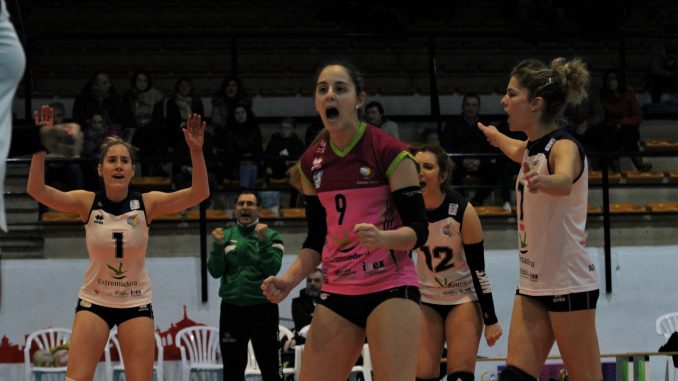 El Extremadura Arroyo derrota con rotundidad al RGC Covadonga (3-0)