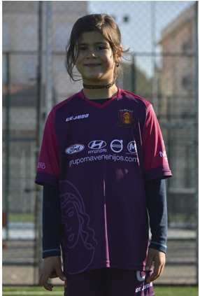Cuatro jugadoras del Féminas Don Benito Fútbol Club en las II Jornada de Fútbol Femenino Extremeño en la localidad pacense de Barcarrota