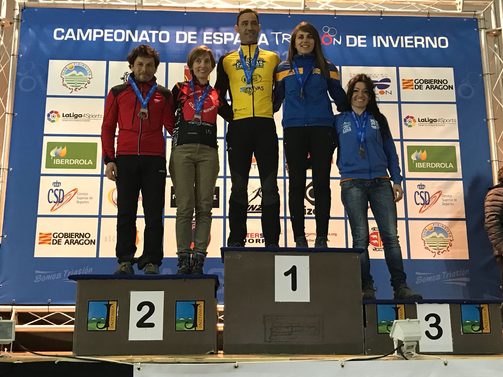 Podium Soraya García se proclama campeona de España de Triatlón de Invierno