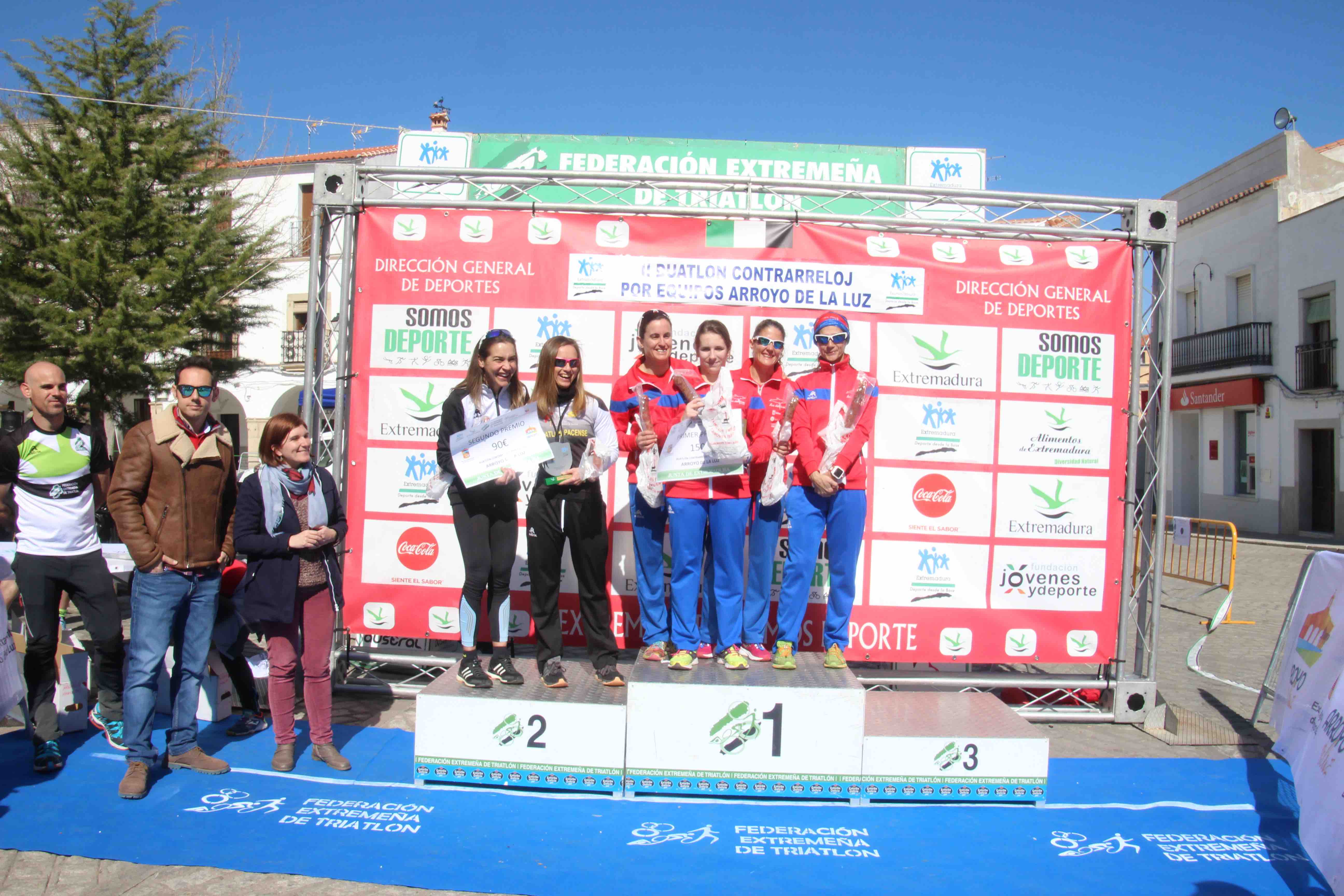 El Isbilya Sloopy Joe's y el CN Cáceres Los Delfines brillan en el Duatlón de Arroyo de la Luz El Isbilya Sloopy Joe's y el CN Cáceres Los Delfines brillan en el Duatlón de Arroyo de la Luz