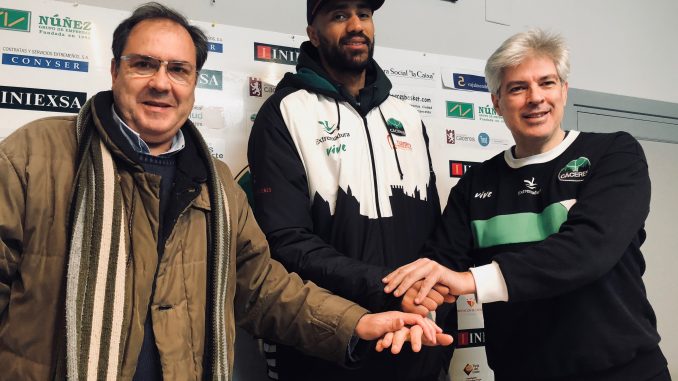 El Cáceres intentará florecer con el Multiusos lleno