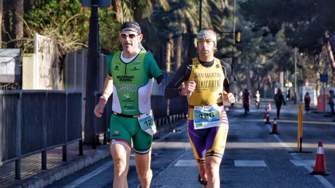 Kini Carrasco se proclama campeón de España de duatlón de media distancia