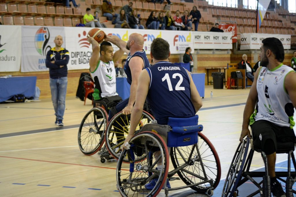 El Mideba Extremadura no puede con la experiencia de los italianos de Santa Lucia