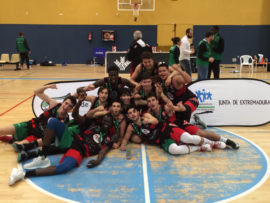 Junior Masculino San Antonio Campeón - San Antonio Cáceres Basket y Carnes Pizarro Miralvalle, Campeones Junior de Baloncesto