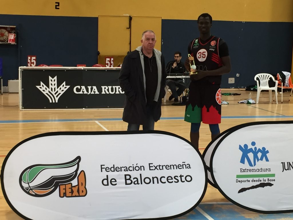 MVP Final Vieux Kasse - San Antonio Cáceres Basket y Carnes Pizarro Miralvalle, Campeones Junior de Baloncesto