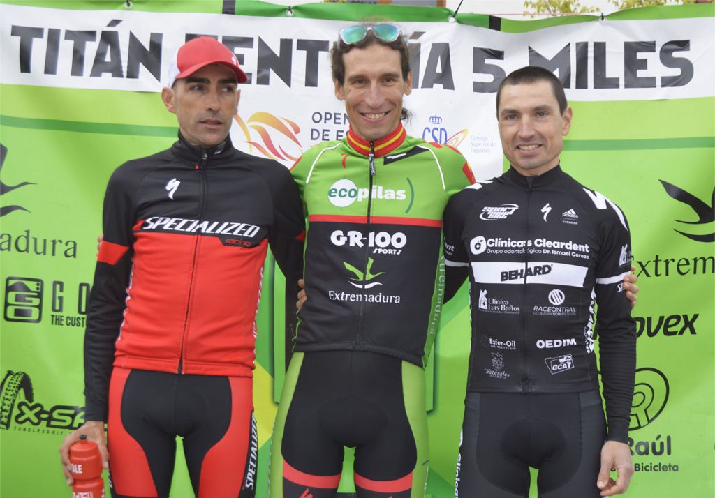 El placentino Pedro Romero gana la Titán Tentudía 5 Miles de Cabeza la Vaca