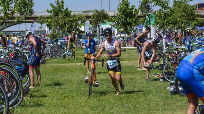 Triatlon Puerta de Palmas de Badajoz 2016 - El único triatlón por relevos de Extremadura se celebra en Badajoz