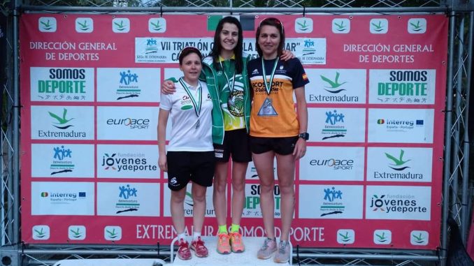 Diego Paredes e Irene Cascajosa se proclaman campeones de Extremadura de Triatlón Cros