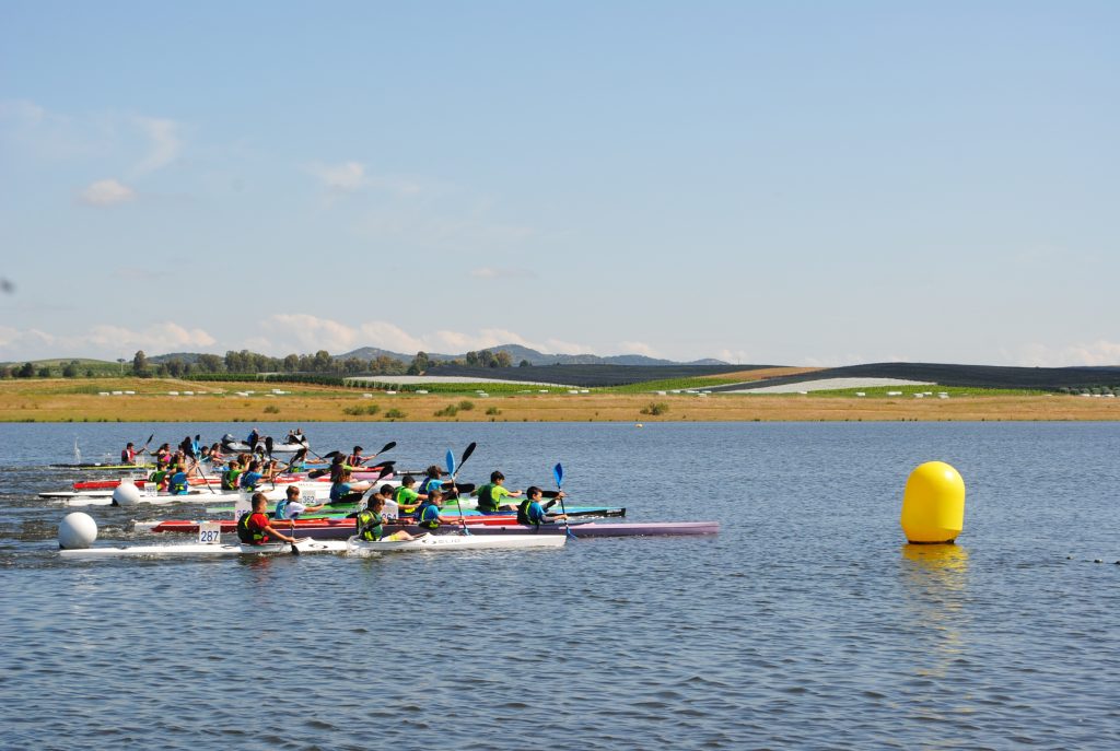 Éxito Deportivo del Piragüismo en el Lago de Alqueva