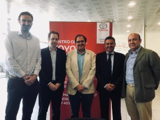 Sergio Pérez se estrena como gerente en Toyota Novomotor