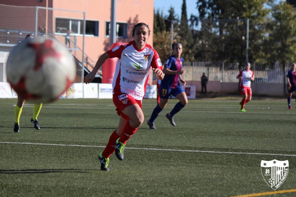 Mireya García también sigue en el Santa Teresa Badajoz
