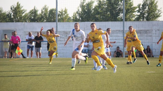 El Santa Teresa Badajoz pasa a semifinales tras derrotar con contundencia a Peña El Valle