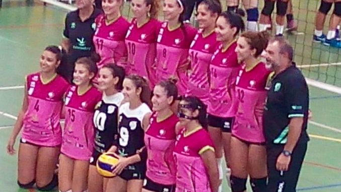 María Carrero sigue con su recuperación y ya juega, ayudada de una máscara