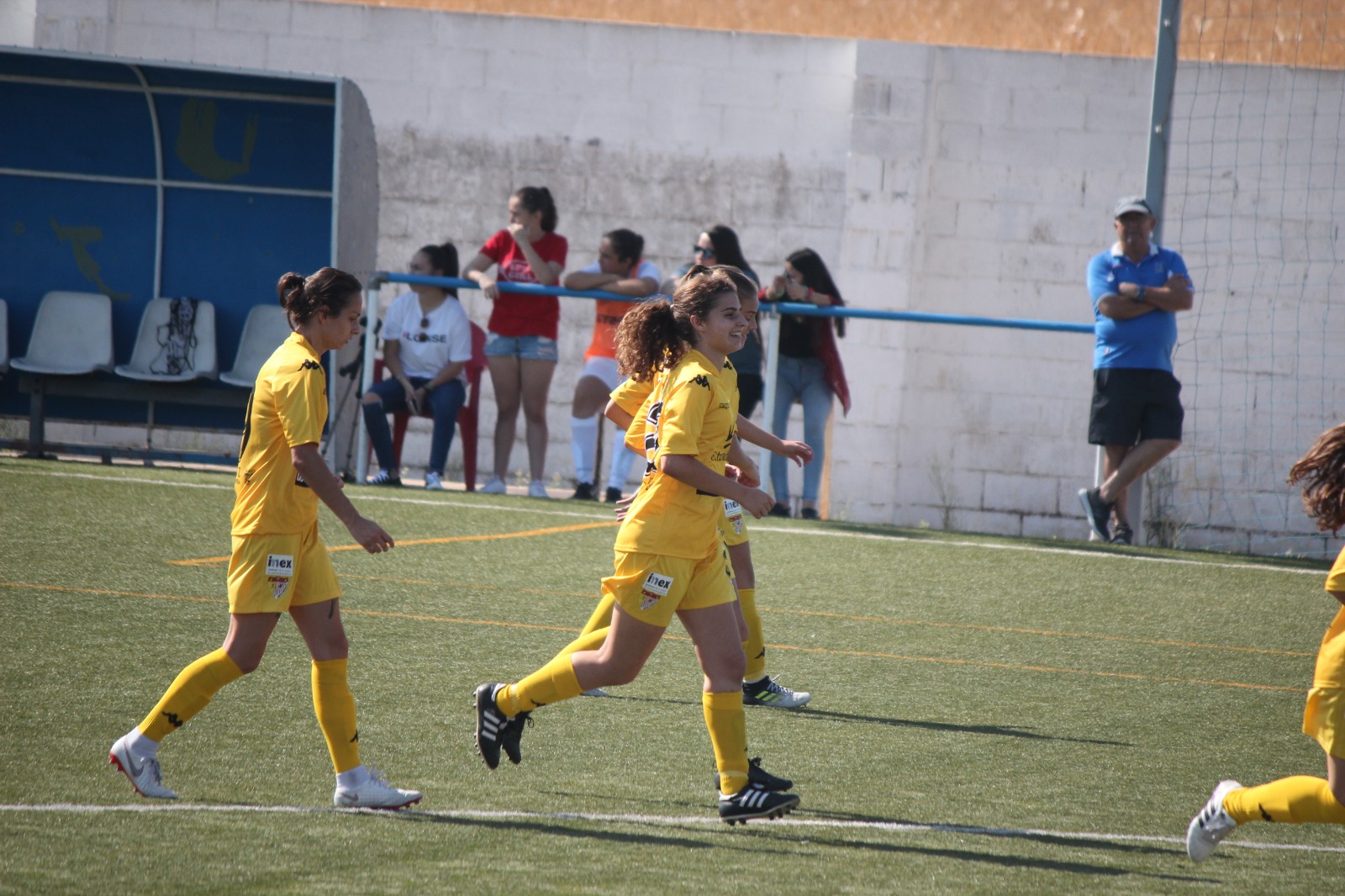 Goles e ilusión del Liberbank Santa Teresa Badajoz en Montijo 