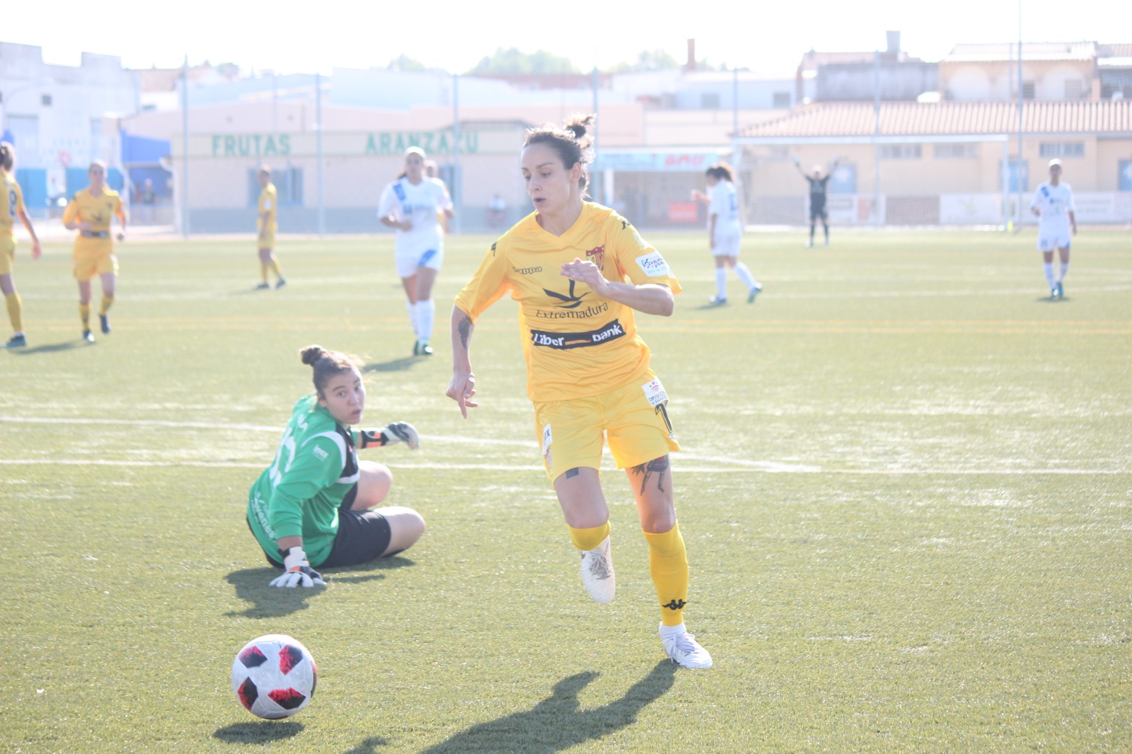 Goles e ilusión del Liberbank Santa Teresa Badajoz en Montijo 