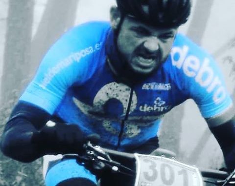 El extremeño Fran Barrena recorrerá en BICI de Carretera la distancia de 365 KM a favor de la Asociación DEBRA