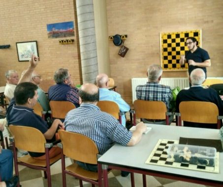 El Club Ajedrez Ajoblanco Extremadura en el mes del Mayor