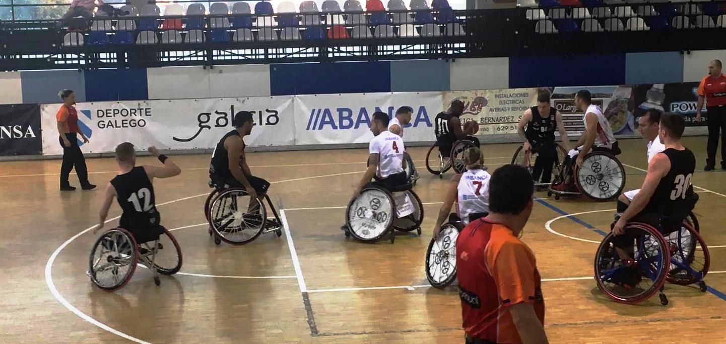 El Mideba Extremadura gana al Amfiv con un defensa sobresaliente