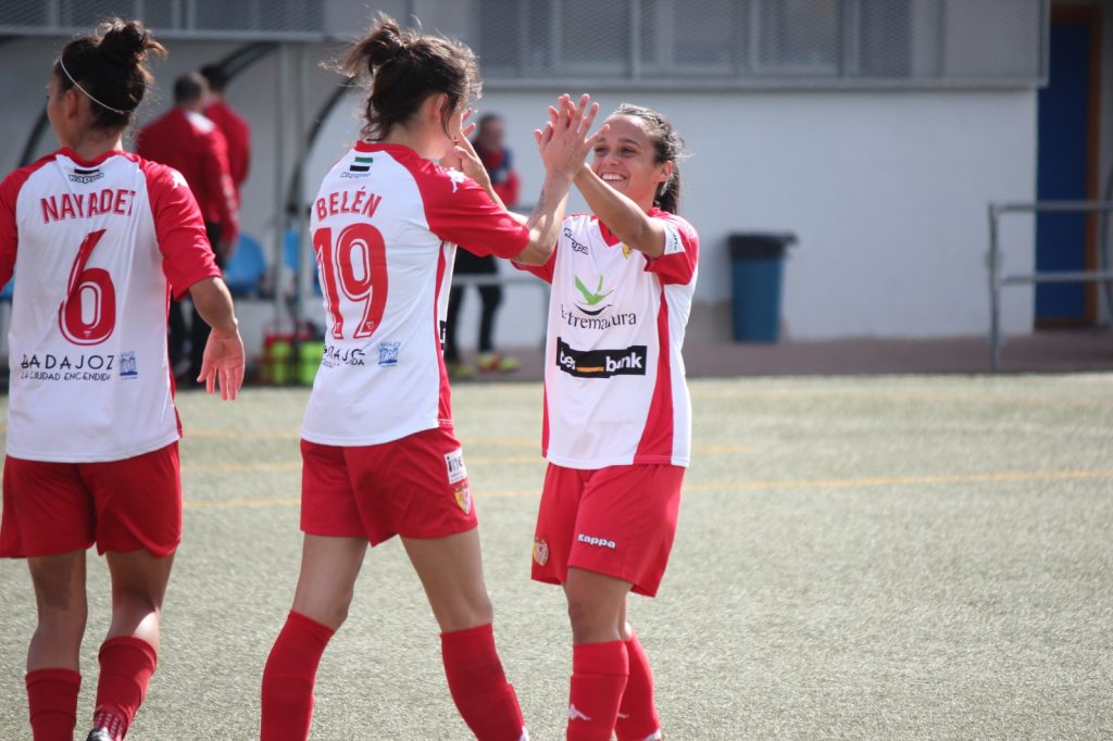 El Liberbank Santa Teresa Badajoz recibe al Córdoba CF para seguir sumando