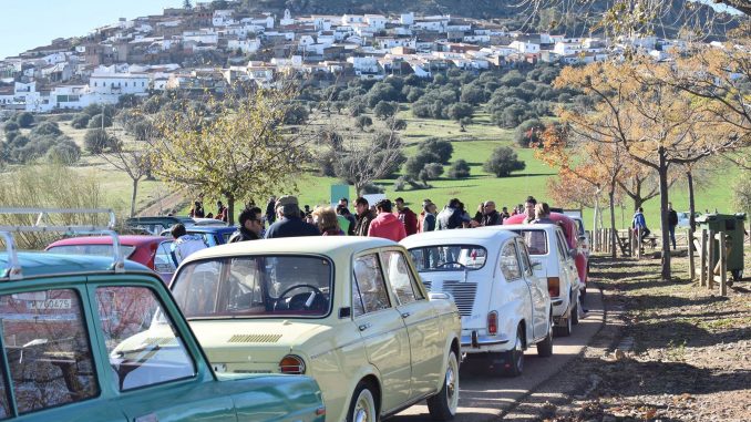 Nueva edición de la Concentración de Coches Clásicos de Campanario