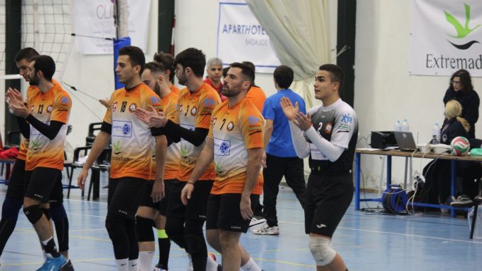 Derrota del Extremadura Aparthotel MM Badajoz ante el Voleibol Dumbría