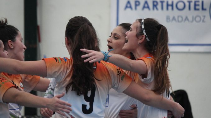 Doble enfrentamiento directo del Primera Femenino Extremadura Aparthotel MM Badajoz