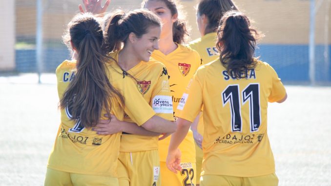 Goles y buen fútbol del Liberbank Santa Teresa Badajoz en la visita a Híspalis