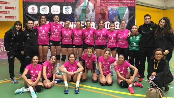El Extremadura Arroyo, después de una épica reacción, se despide la Copa en el quinto set ante Cide