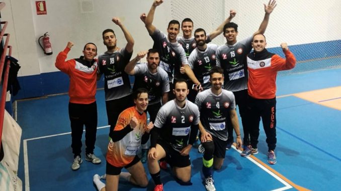 Agónica victoria del Extremadura Aparthotel MM Badajoz en Galicia (2-3)