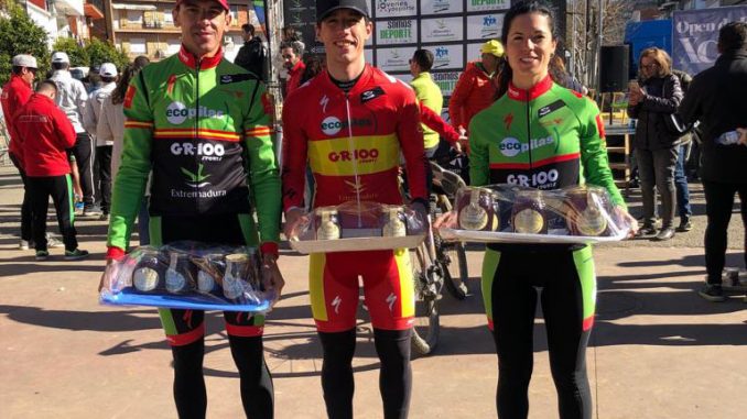 Desi Castro del Extremadura-Ecopilas, primera clasificada en categoría élite en la Maratón BTT de la Miel
