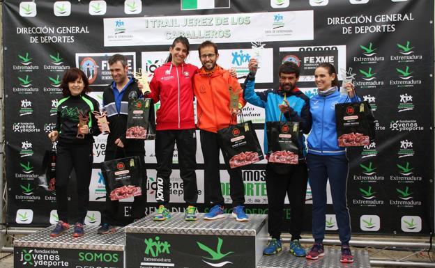 Daniel Remón y Beatriz González, vencedores del I Trail Jerez de los Caballeros - Sierra San José Daniel Remón y Beatriz González, vencedores del I Trail Jerez de los Caballeros - Sierra San José
