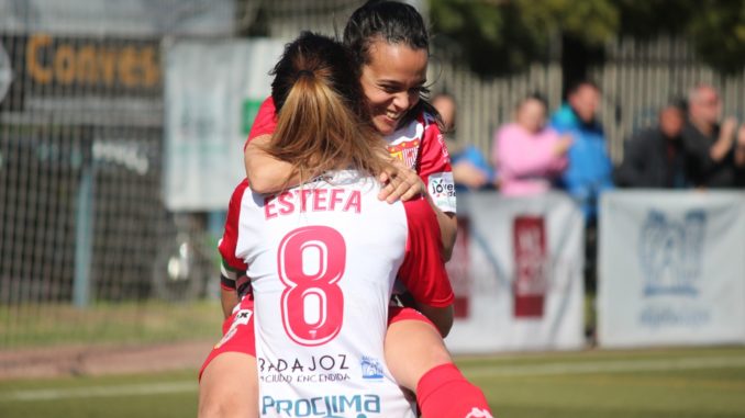 Suma y sigue el Santa Teresa Badajoz que suma tres nuevos puntos en el derbi ante el Extremadura UD por 2-0