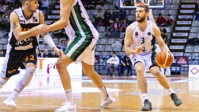 Un fatídico tercer cuarto condena al Cáceres ante el Lleida