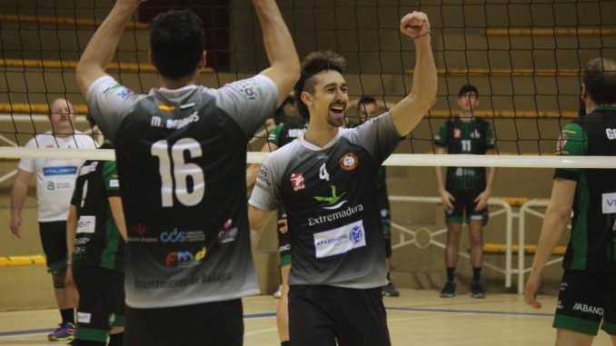 El Extremadura Aparthotel MM Badajoz derrota a Vitaldent Santiago CV Bruxas en el tie-break