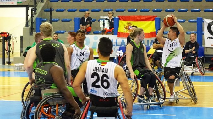 Contundente victoria del Mideba Extremadura en el inicio de la aventura europea