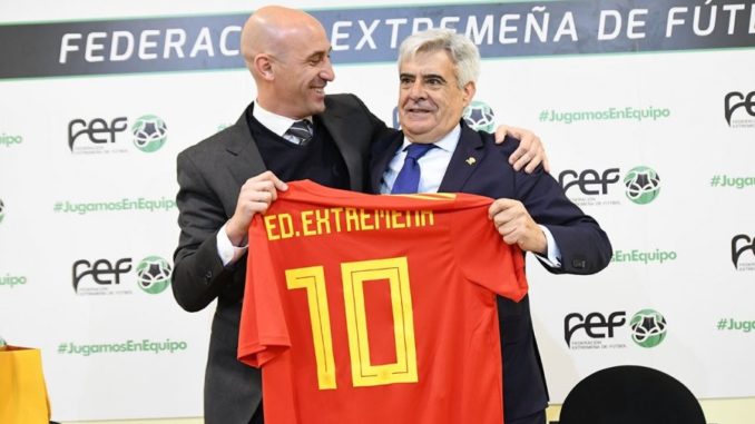 Luis Rubiales inaugura la sede de la Federación Extremeña de Fútbol