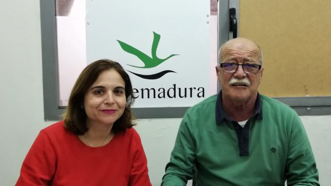 AD CÁCERES VOLEIBOL y la UEX formalizan el contrato de colaboración