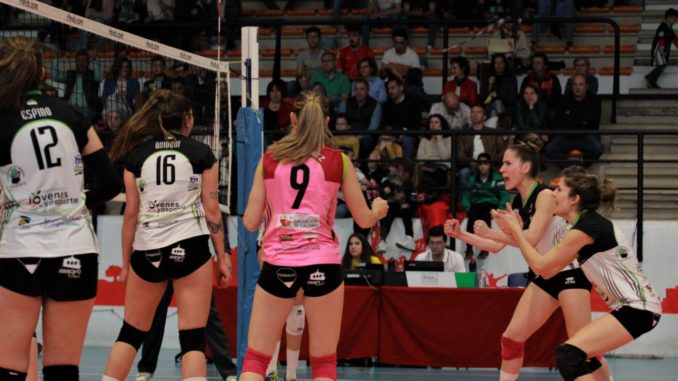 El Extremadura Arroyo depende de sí mismo para jugar la fase de ascenso a Superliga