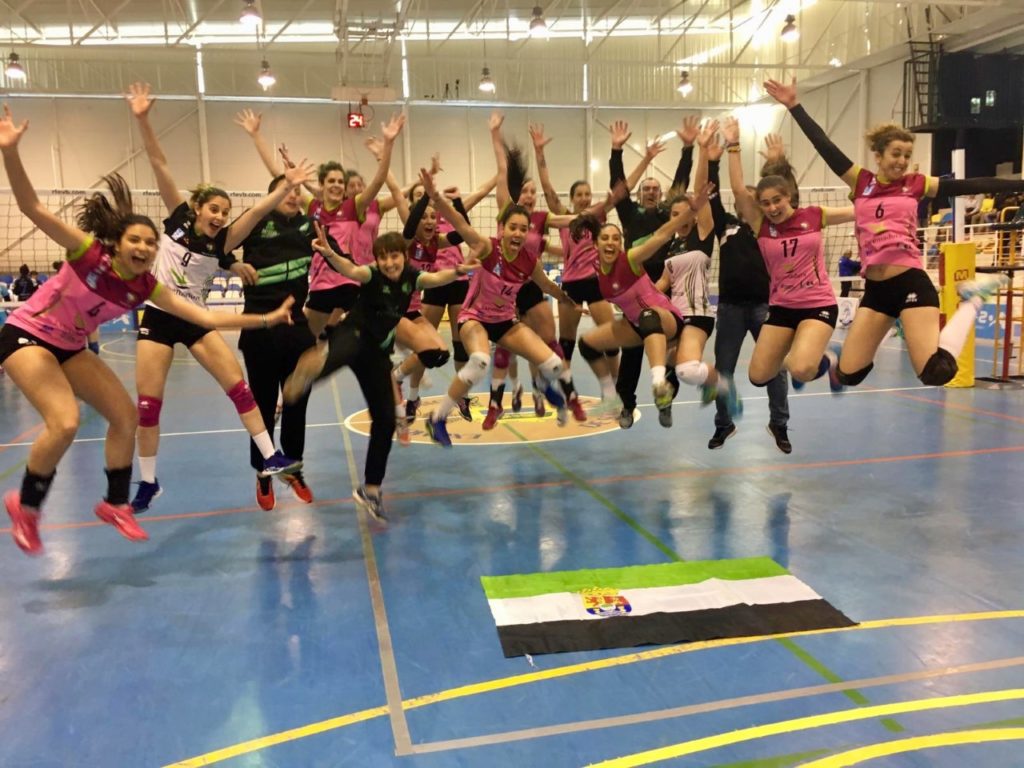 El Extremadura Arroyo da el primer paso hacia Superliga tras noquear (3-0) a Zalaeta