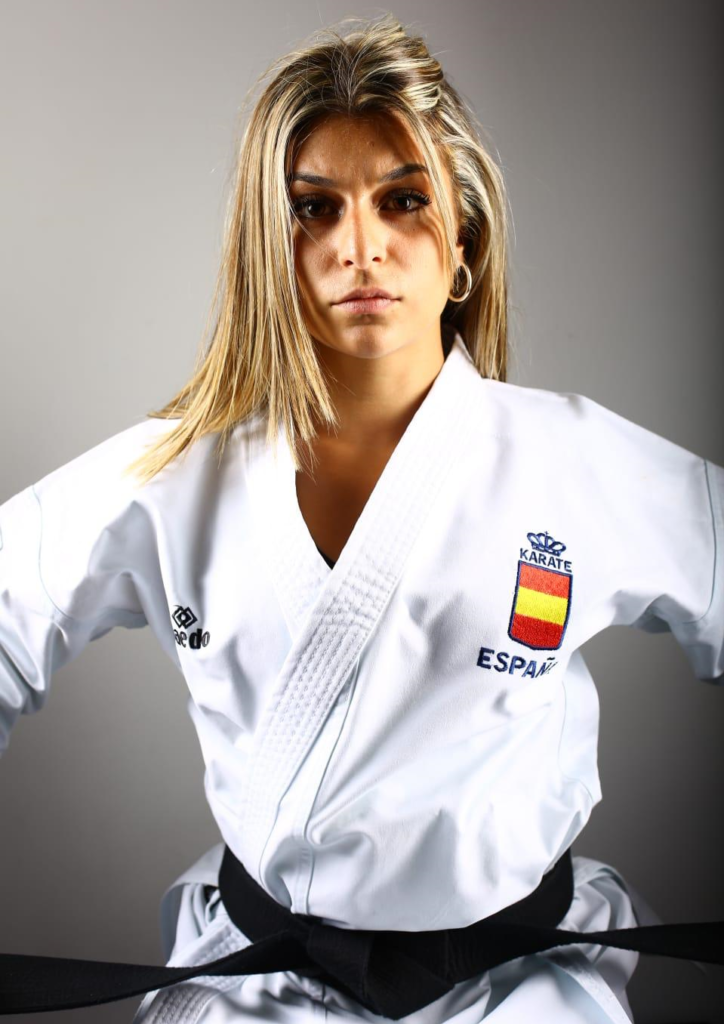 Marta García se cuelga la medalla de bronce en Torrelavega