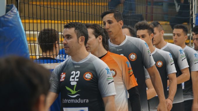 El capitán Manu Asensio renueva y cumplirá su séptima temporada en el CPV