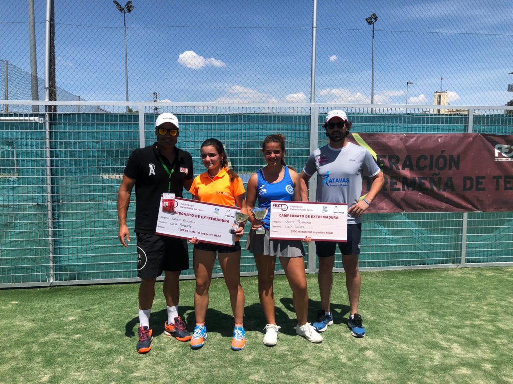 Lidia Gómez y Fernando Bulnes Campeones de Extremadura Cadete de Tenis