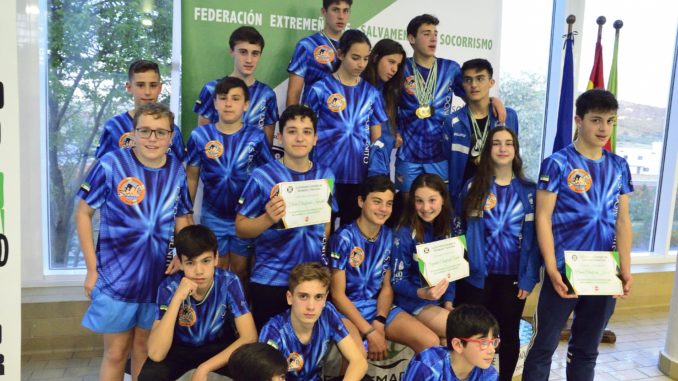Los juveniles del Club Salvamento Don Benito Campeones de Extremadura por Equipos