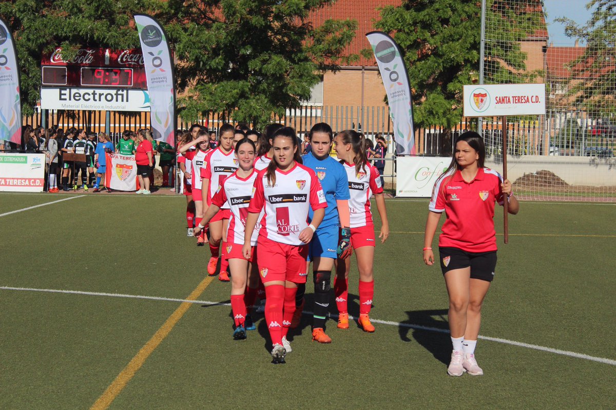 Selección Extremeña y Santa Teresa repiten en la final de la Women's Cup Ciudad de Badajoz