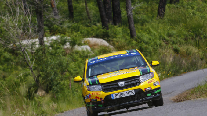 Segunda plaza de David Quijada y Cuni Fernández en la Dacia Sandero del Rallye de Ourense